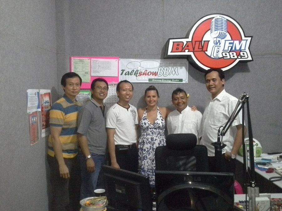 BaliFM Radio Interview - 5 Sept 2013 01