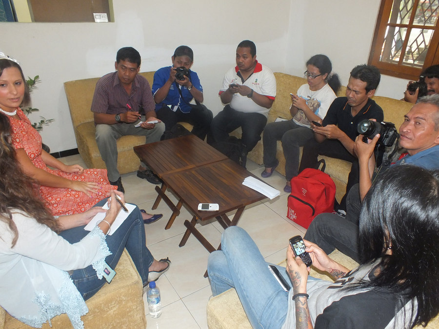 Indonesian Media Interviews - 17 aug 2013 03