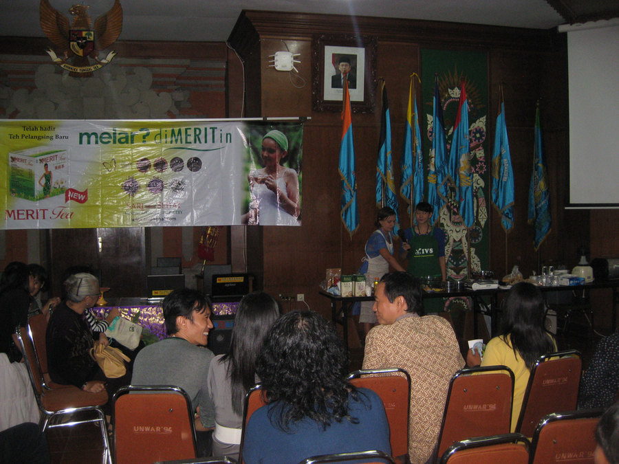 Talk & Food Demo, Denpasar - 25 Jan 2013 03