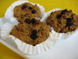 carrot currant muffins