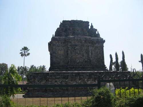Mundut_temple