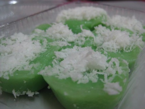 traditional_cake_-_green_in_Jakarta