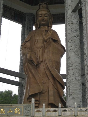 Buddha_tall_at_Kek_Lok_Si_temple