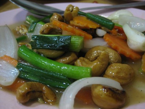Chicken_and_Cashew_at_Rern_Thai_Restaurant