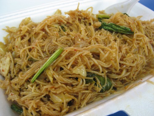 noodle_breakfast_at_Sri_Ganesa