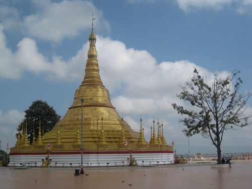Ta_Chi_Leik_Shwe_Da_go_Pagoda_